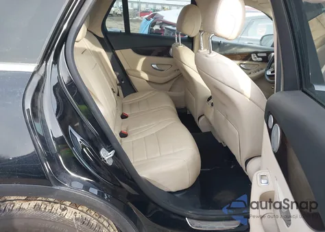 2016 Mercedes-Benz Glc 300 4Matic from USA, damaged, VIN WDC0G4KB6GF005562